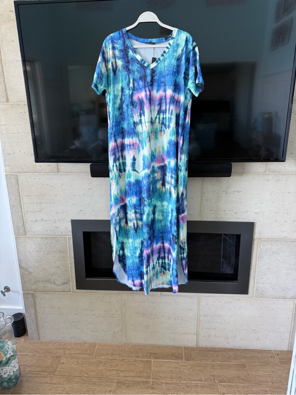 NWT Arolina Tie-Dye V-Neck Maxi Dress - Blue & Pink with side slits